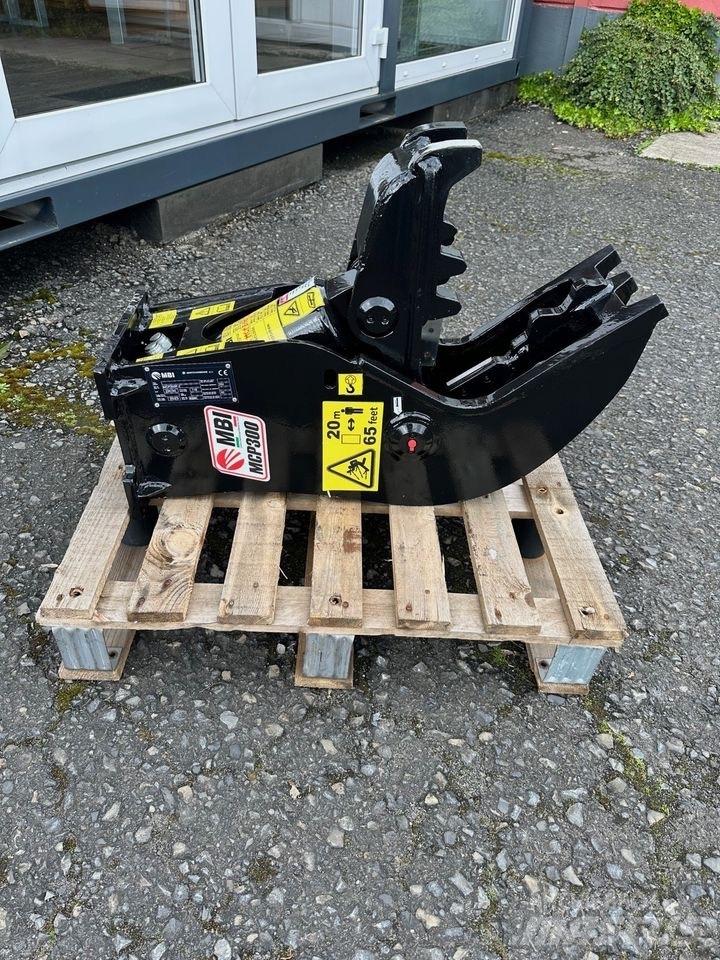 MBI MCP 300 Crushers