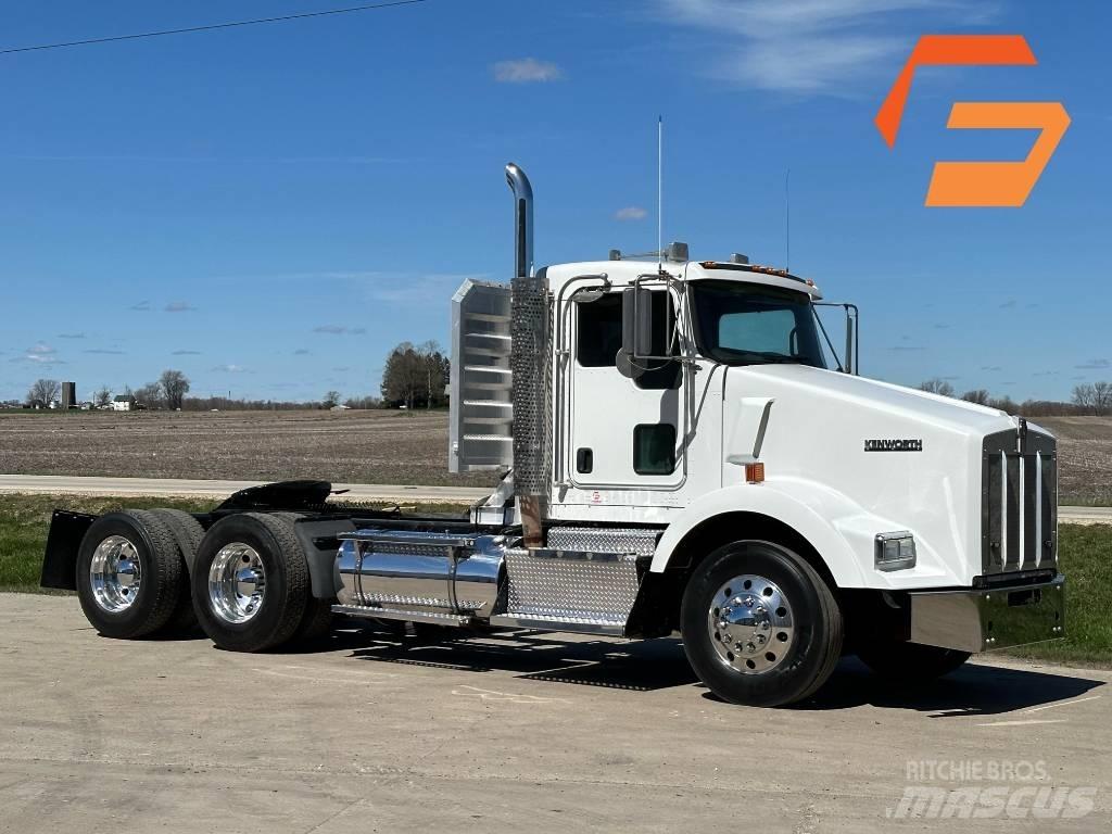 Kenworth T800 Truck Tractor Units