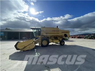 New Holland TX 34 Combine harvesters