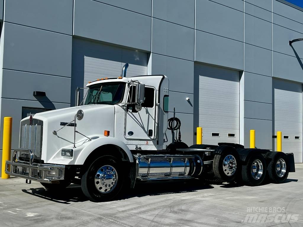 Kenworth T 800 Truck Tractor Units