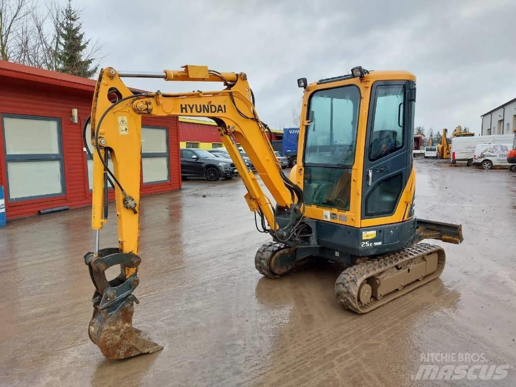 Hyundai R25Z-9AK Mini excavators < 7t
