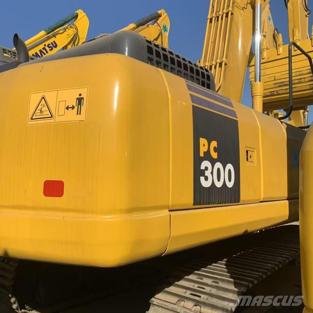 Komatsu PC 300-7 Crawler excavators