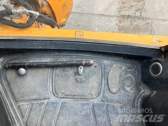 JCB 4CX AEC TLB's