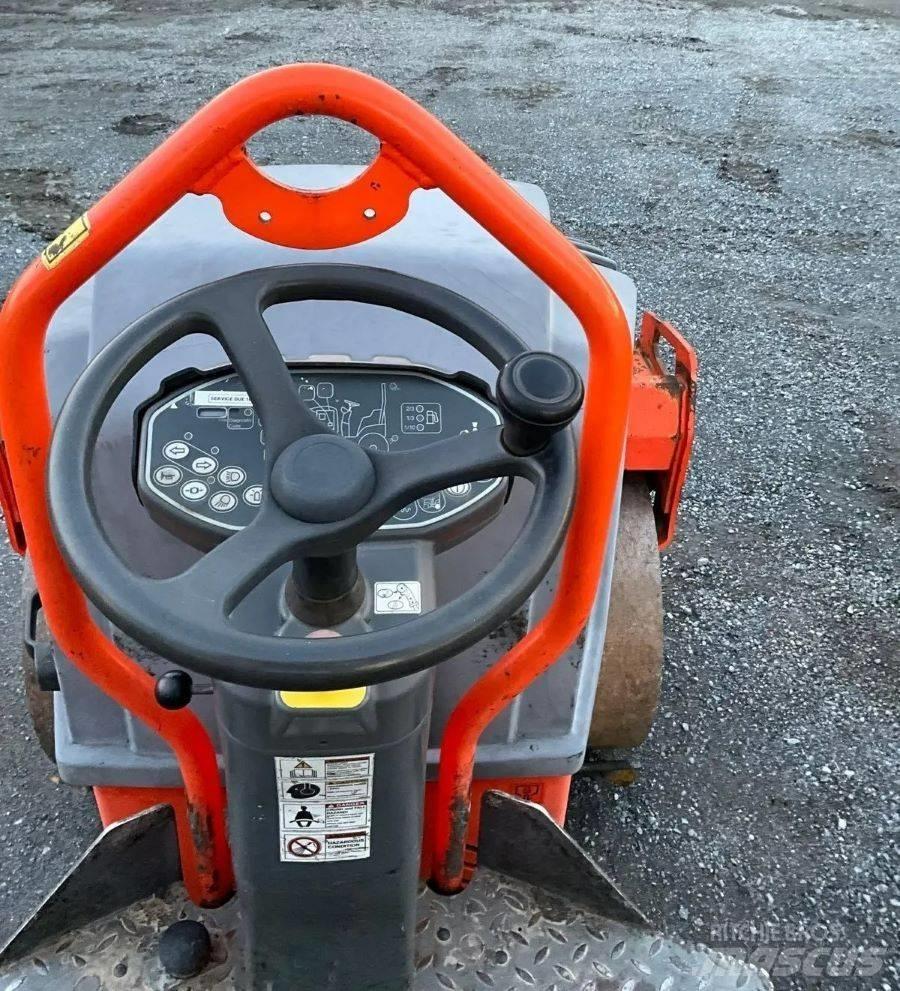 Hamm HD 12 VV Twin drum rollers