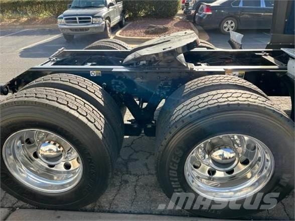 Kenworth T680 Truck Tractor Units
