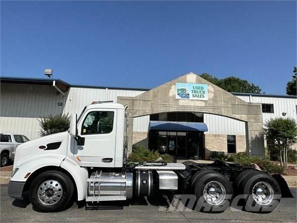 Peterbilt 579 Truck Tractor Units