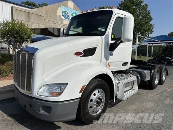 Peterbilt 579 Truck Tractor Units