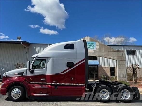 Peterbilt 579 Truck Tractor Units