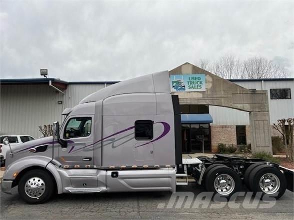 Peterbilt 579 Truck Tractor Units