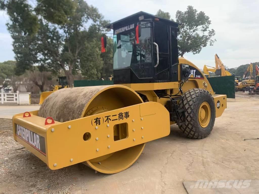 CAT CS 683 E Single drum rollers