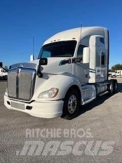 Kenworth T680 Truck Tractor Units