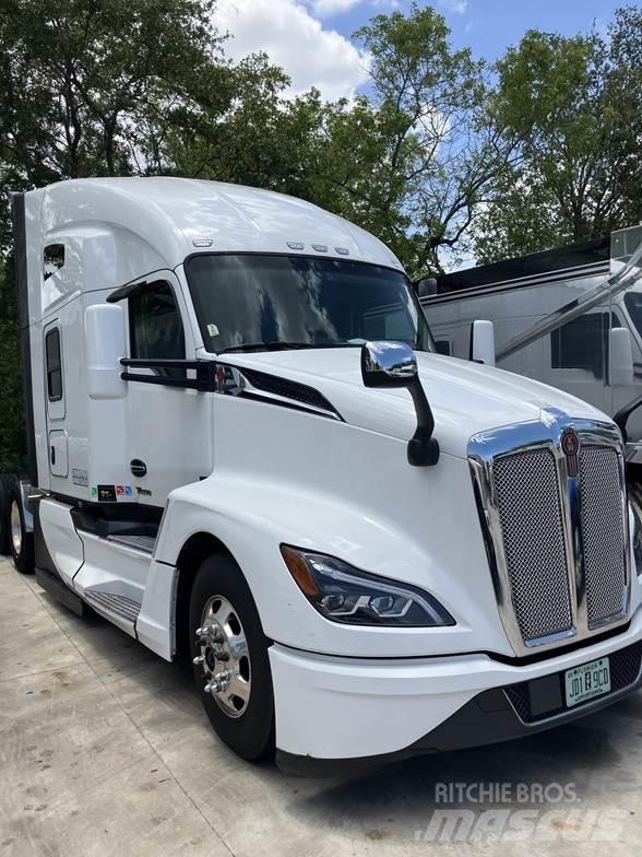 Kenworth T680 Truck Tractor Units