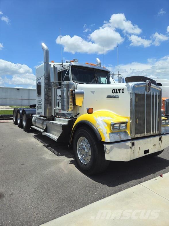 Kenworth W900 Truck Tractor Units
