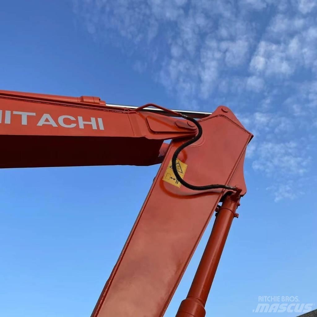 Hitachi ZX200 Crawler excavators