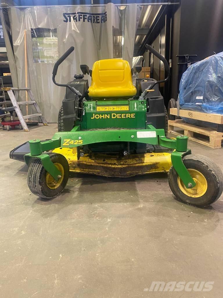 John Deere Z 425 Riding mowers