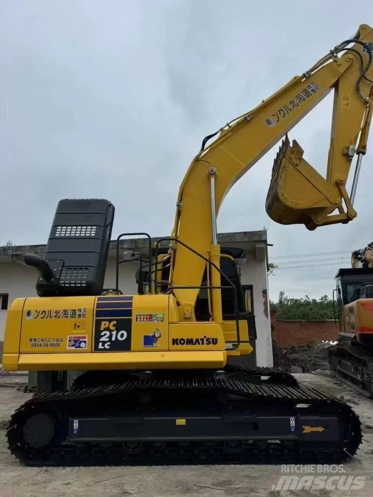 Komatsu 210LC-8 Crawler excavators