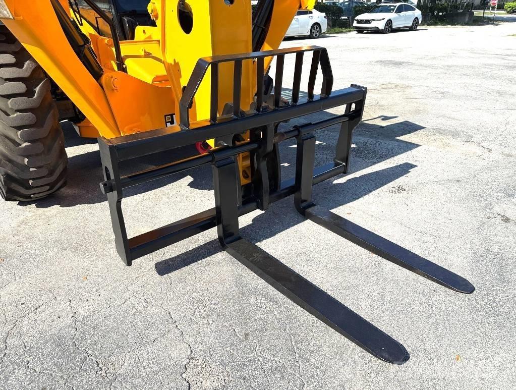 JCB 512-56 Telescopic handlers
