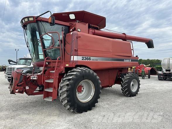Case IH 2366 Combine harvesters