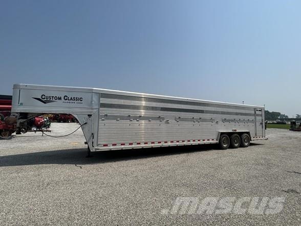  CUSTOM CLASSIC Livestock carrying trailers