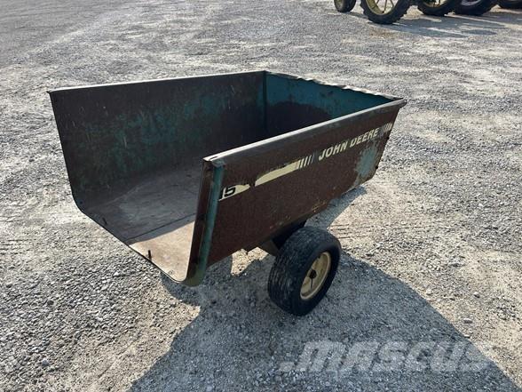 John Deere 15 Other farming trailers