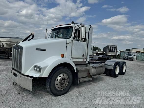Kenworth T800 Truck Tractor Units