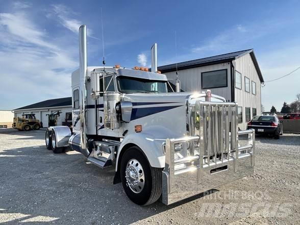 Kenworth W900L Truck Tractor Units