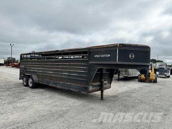  PACESETTER 24 Livestock carrying trailers