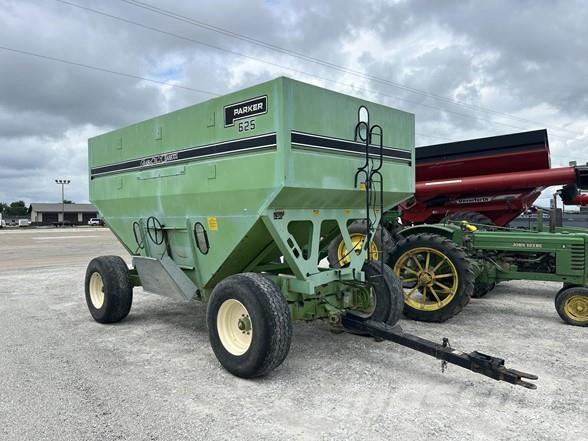 Parker 625 Grain / Silage Trailers