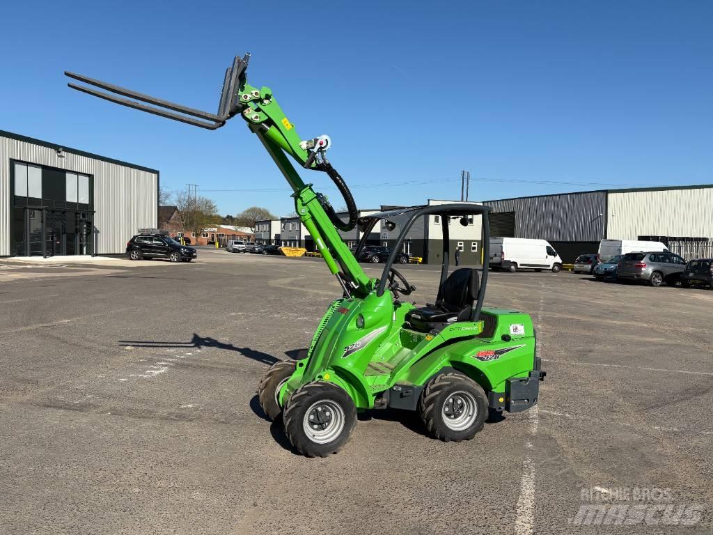 Avant 528 Other groundscare machines
