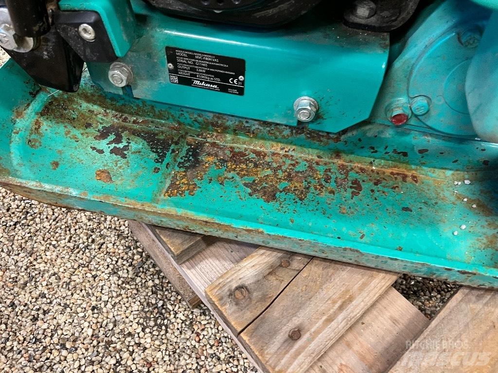 Mikasa MVC F80 Vibrator compactors