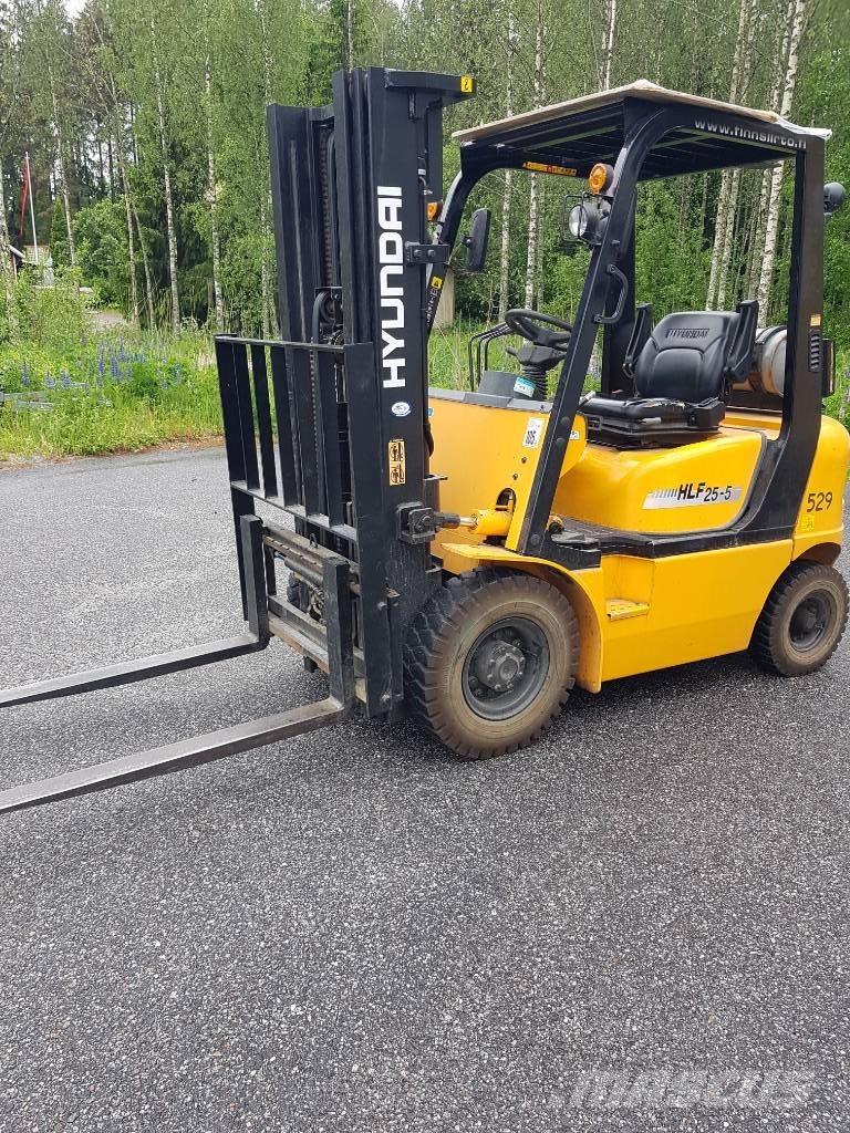 Hyundai HLF 25-5 LPG trucks