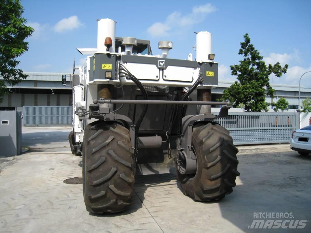Wirtgen WR2500 Asphalt recyclers
