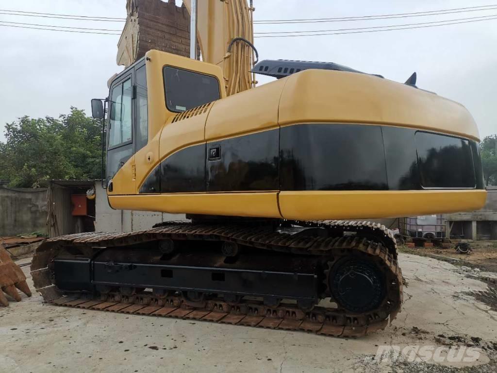CAT 325C Crawler excavators
