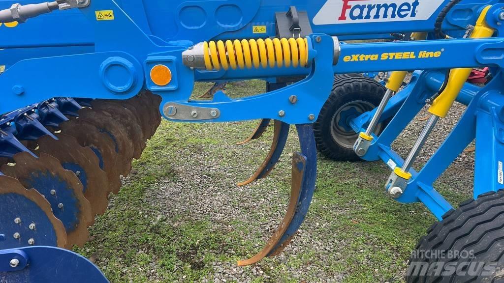Farmet Triton 300 P Chisel ploughs