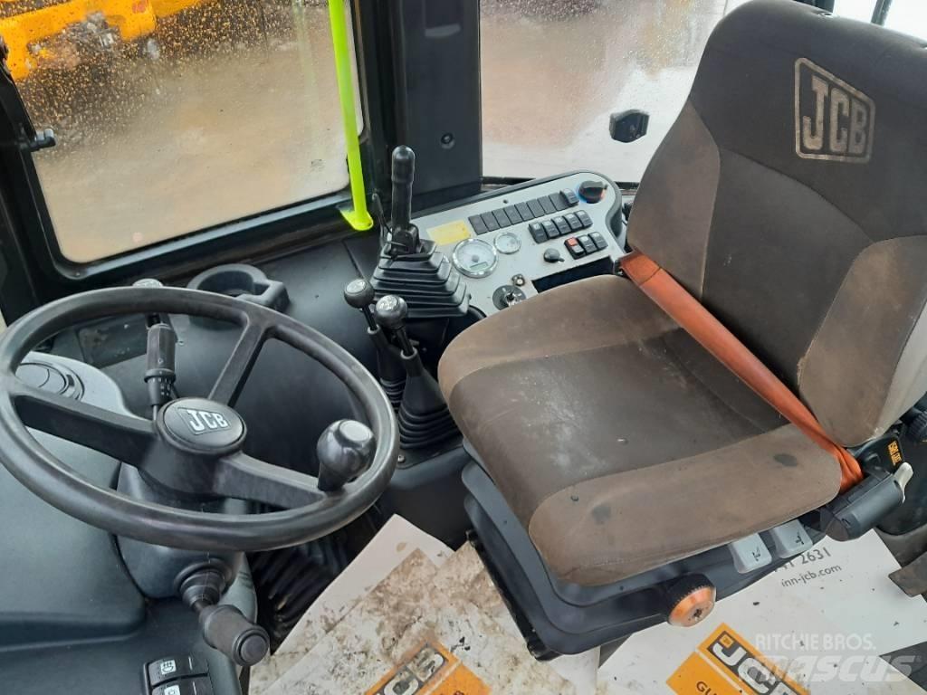 JCB 2 CX TLB's
