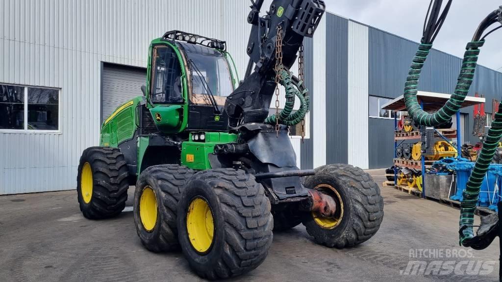 John Deere 1270 G Harvesters
