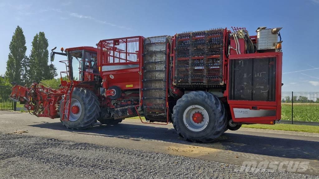 Holmer T4-30 Beet harvesters