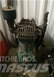 Manitowoc 4000 W Crane spares & accessories