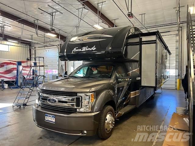 Thor Four Winds Motorhomes and caravans