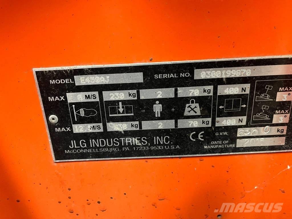 JLG E 450 AJ Articulated boom lifts
