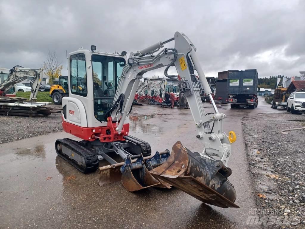 Takeuchi TB 225 Mini excavators < 7t