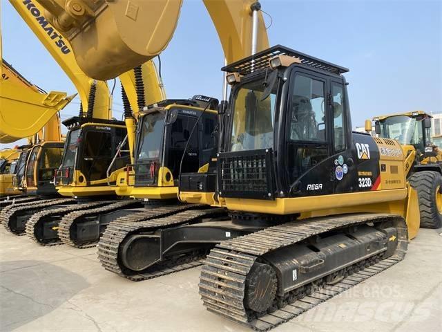 CAT 323 D L Crawler excavators