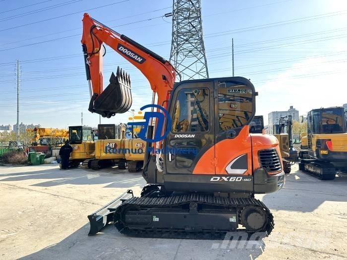 Doosan DX 60 Mini excavators < 7t