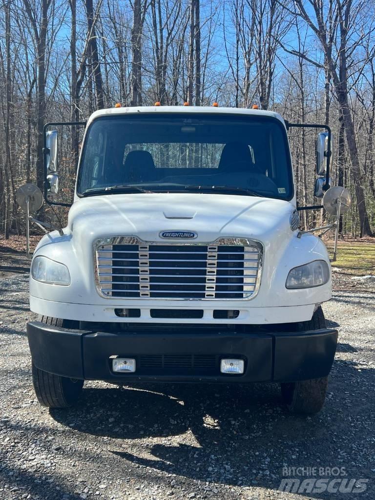 Freightliner M2106 Truck Tractor Units