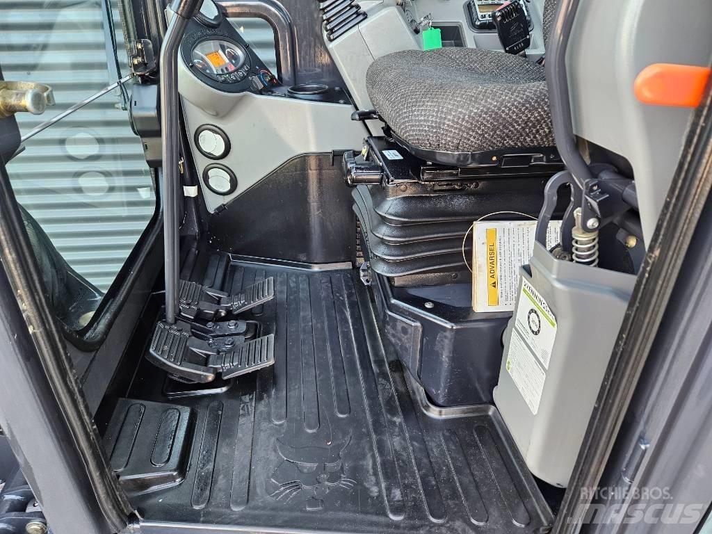 Bobcat e26 Mini excavators < 7t