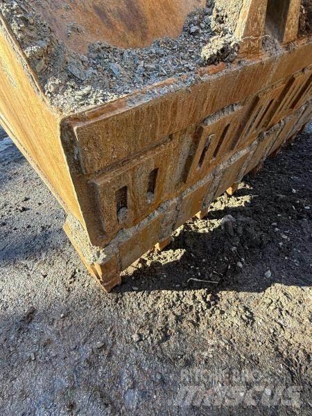 CAT 953D Crawler FEL's