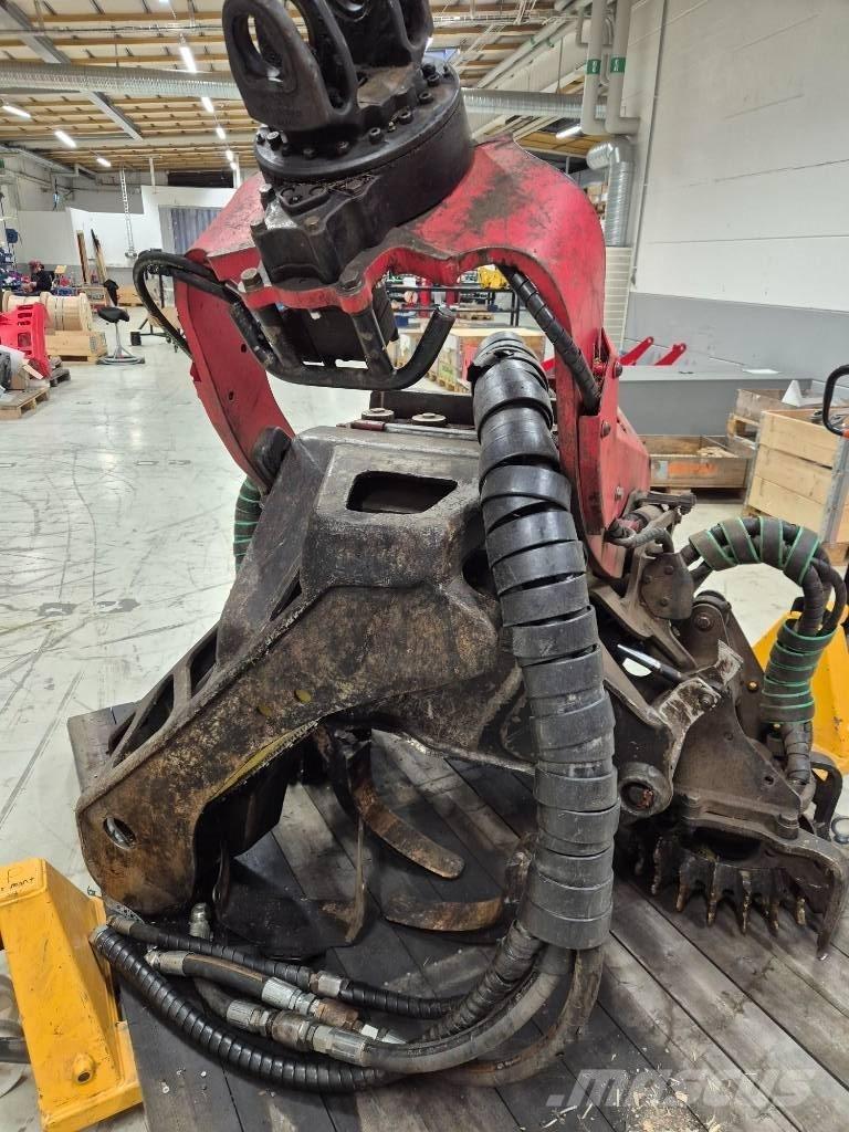 Komatsu C 144 Harvester heads