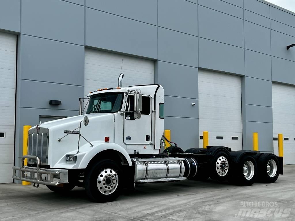 Kenworth T 800 Truck Tractor Units
