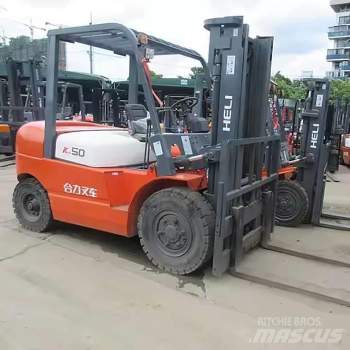 Heli K50 Reach truck