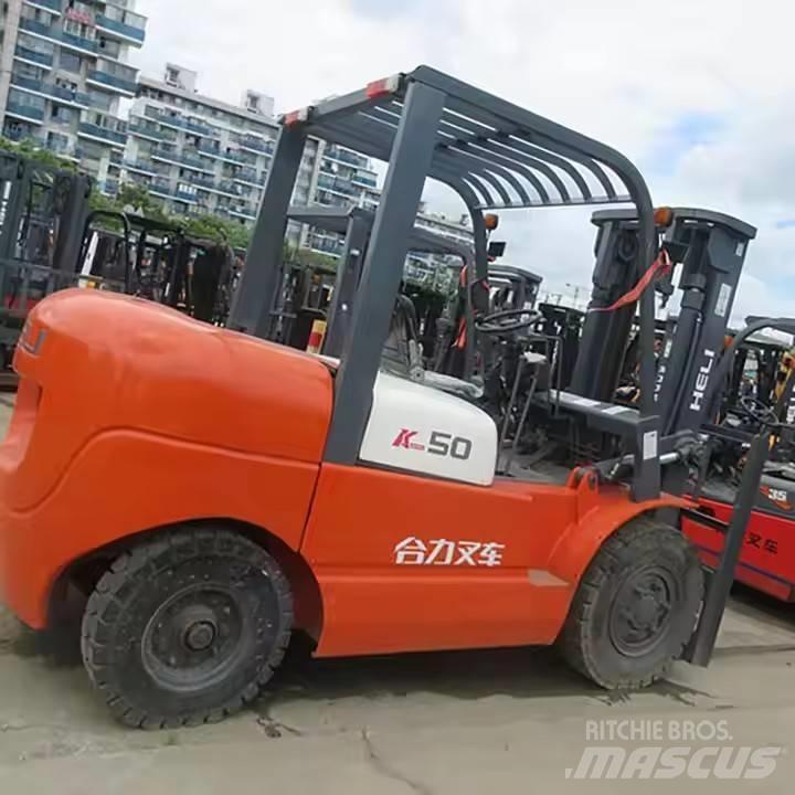 Heli K50 Reach truck